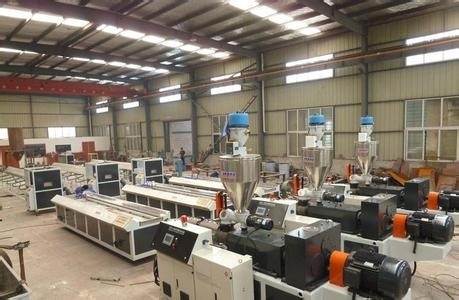 WPC Levha Plastik Ekstrüzyon Makine, Konik Çift Vidalı Ekstruder